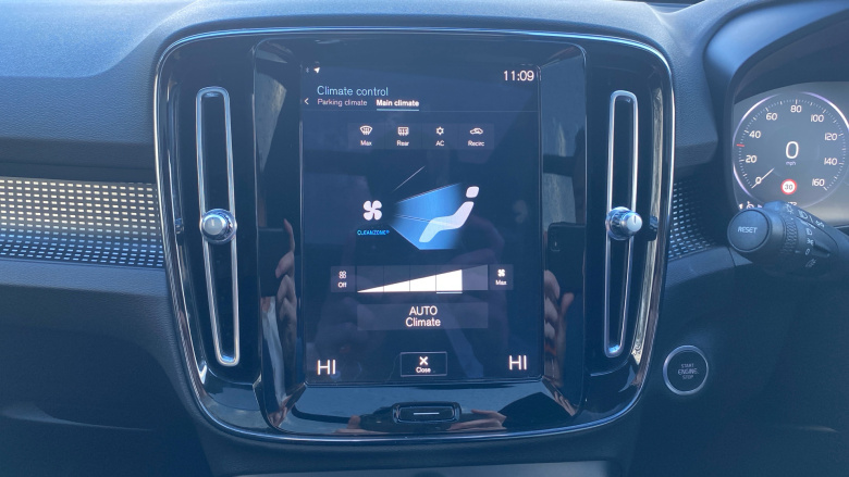 Volvo Xc40 2.0 B4P R DESIGN 5dr Auto Petrol Estate